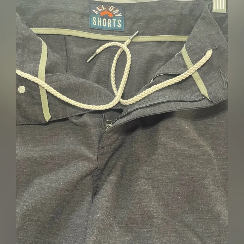 Faherty All Day Shorts - Size 32